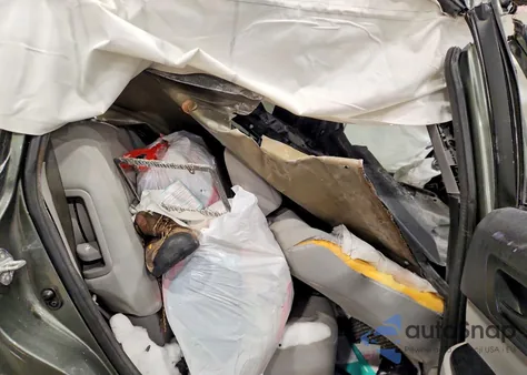 2015 Toyota Highlander Le from USA, damaged, VIN 5TDBKRFH0FS224296